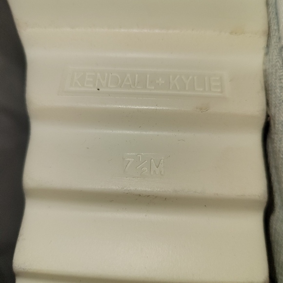 Kendall + Kylie shoes - Picture 3 of 5
